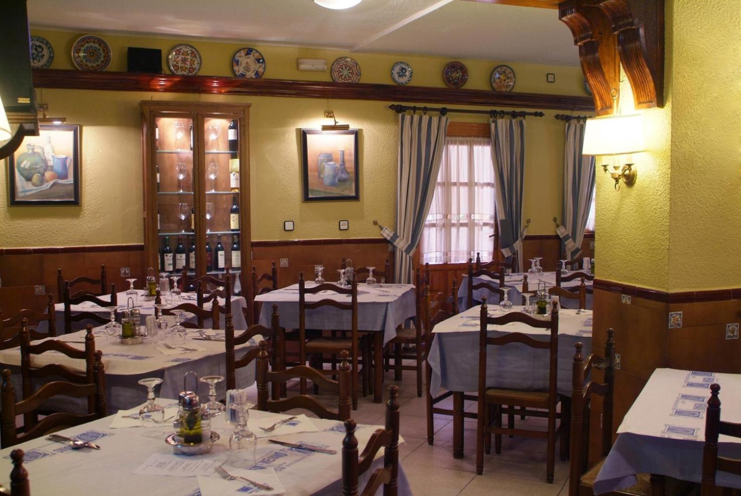 Hotel Menano Manzanares Exterior photo